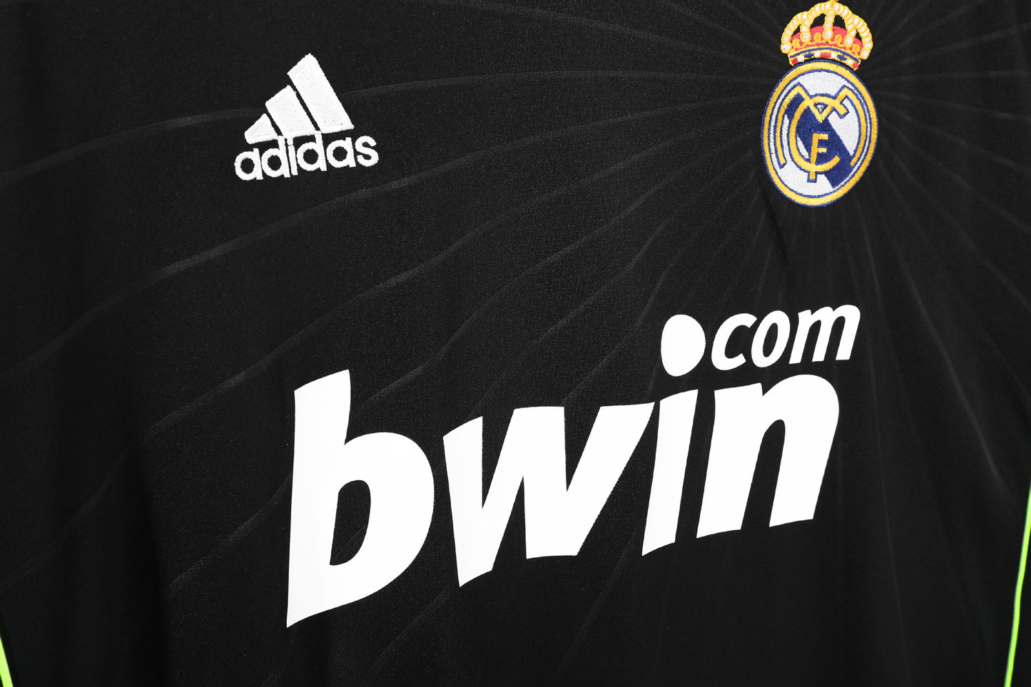 Real Madrid 2010/2011 Away Jersey – Classic Los Blancos Kit