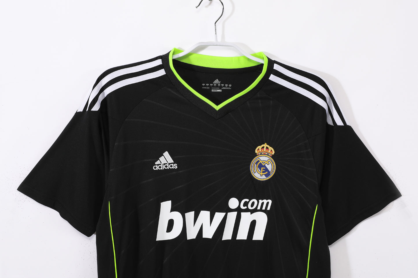 Real Madrid 2010/2011 Away Jersey – Classic Los Blancos Kit